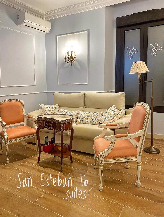 Suites San Esteban 16 Real Sevilla Exterior foto